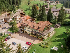 Hotel Villa Rosella Park & Wellness  Канацеи